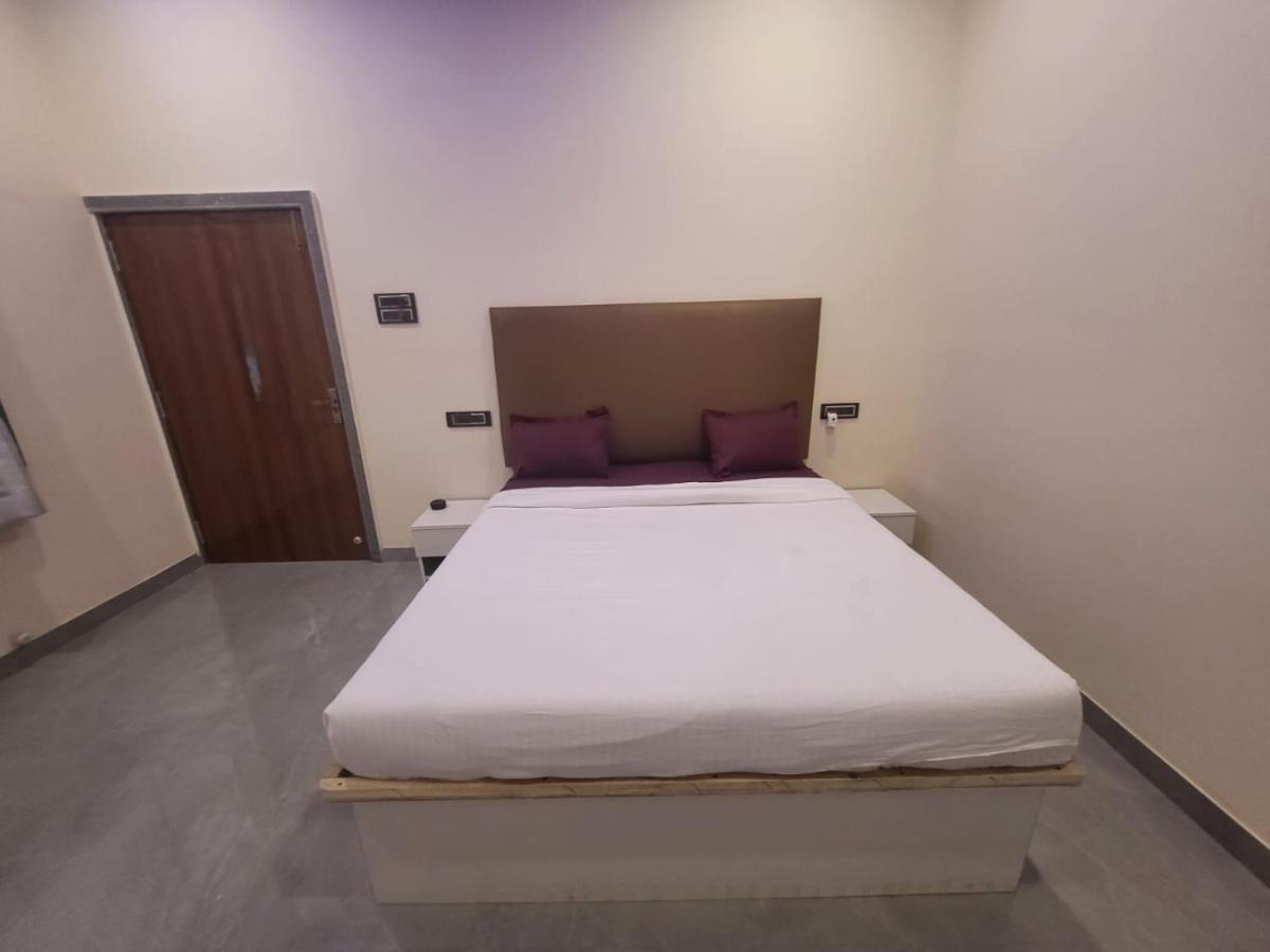 Nazrana 2Bhk Villa โลนาวาลา ภายนอก รูปภาพ