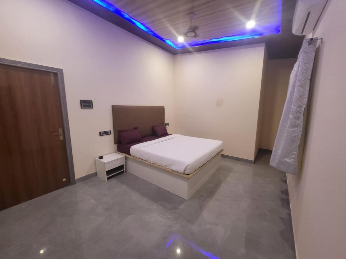 Nazrana 2Bhk Villa โลนาวาลา ภายนอก รูปภาพ